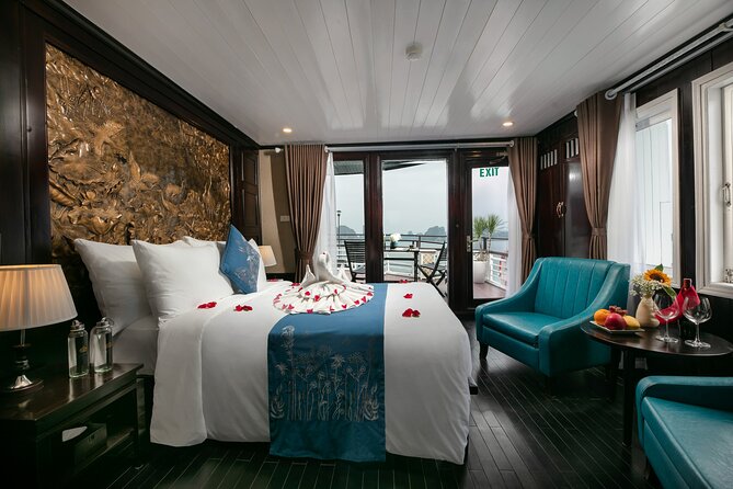 La Regina 2 days tour in Halong Bay & Bai Tu Long Bay - 4 star - Food, service, and the practical details
