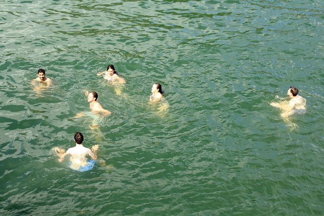 Lan Ha bay Boutique cruise 3D/2N: Kayaking - Swimming & Biking Viet Hai villages - Who should book this cruise
