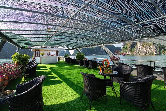 Luxury Halong Bay 1 Day on Cruises From Hanoi with Bus & Lunch - Kayaking and the extra $3 charge