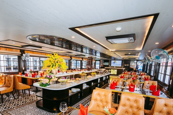 LUXURY Halong Bay Cruise 5 Stars Full Day Tour with Buffet Lunch - Kayaking or a bamboo boat through Luon Cave