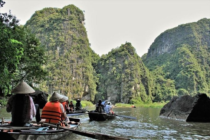 Luxury Hoa Lu - Tam Coc - Mua Cave 1 Day Tour - By Limousine & Small Group - Hoa Lu and Vietnam’s early capital