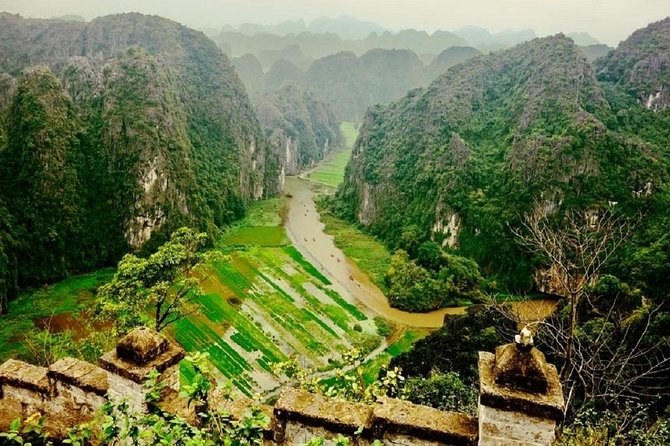 Luxury Hoa Lu - Tam Coc - Mua Cave 1 Day Tour - By Limousine & Small Group - Tam Coc by bamboo boat