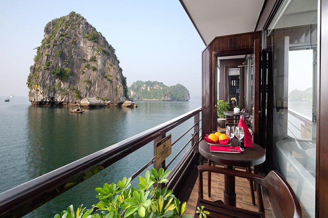 LUXURY TRIP of LIFETIME-NO FUN-NO PAY-Halong-All inclusive-2d/1n - Kayaking near Hang Luon and the Dark and Bright Cave