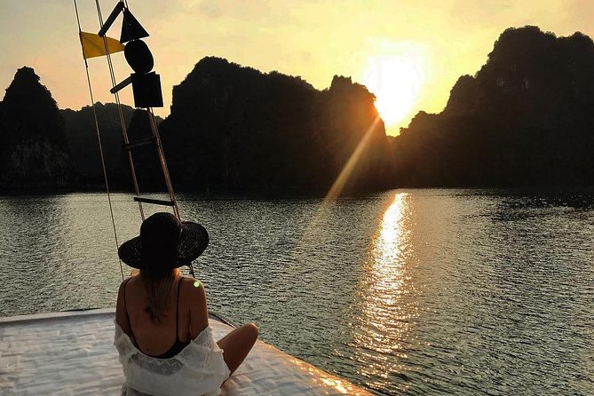 Magical Sunset and Evening with glowing plankton by Cat Ba Local - Night kayaking in Lan Ha Bay