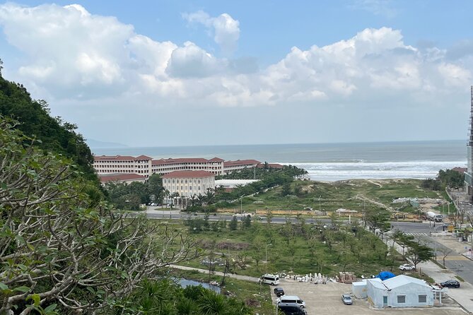 Marble mountain and Linh Ung temple from Da Nang/ Hoi An (4 hour) - My Khe Beach and the road to Son Tra