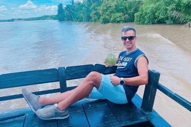 Mekong Delta Guided Tour from Ho Chi Minh City - The narrow canals by rowboat