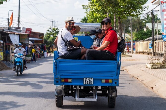 Mekong Delta tour: Ben Tre 1 day by DGT - Cruising the Ham Luong River