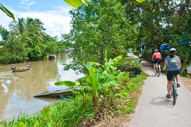 Mekong Delta VIP Tour - Transportation by Limousine - The guide can make or break the experience