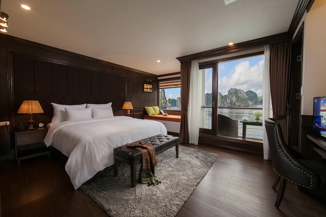 Mon Chéri Cruises 5 star: Amazing 3 days exploring Halong & Cat Ba island - Day three: sunrise, breakfast, and the return