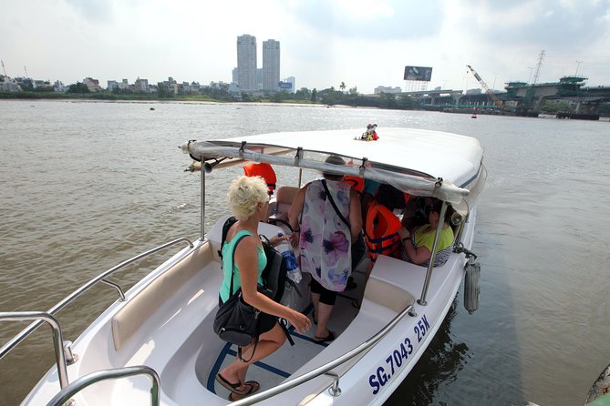 Morning CuChi Tunnels-Tapioca-Secret Traps Luxury Speedboat 2Ways - Meeting up in central Ho Chi Minh City
