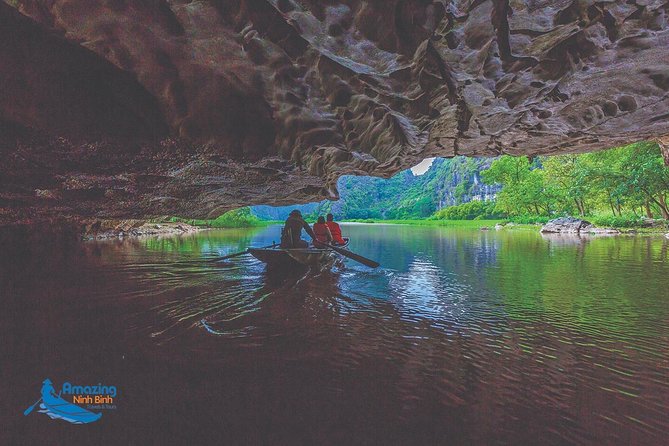 Mua Cave - Tam Coc - Bich Dong Day tour with transfer, local family & bike - Lunch with a local family