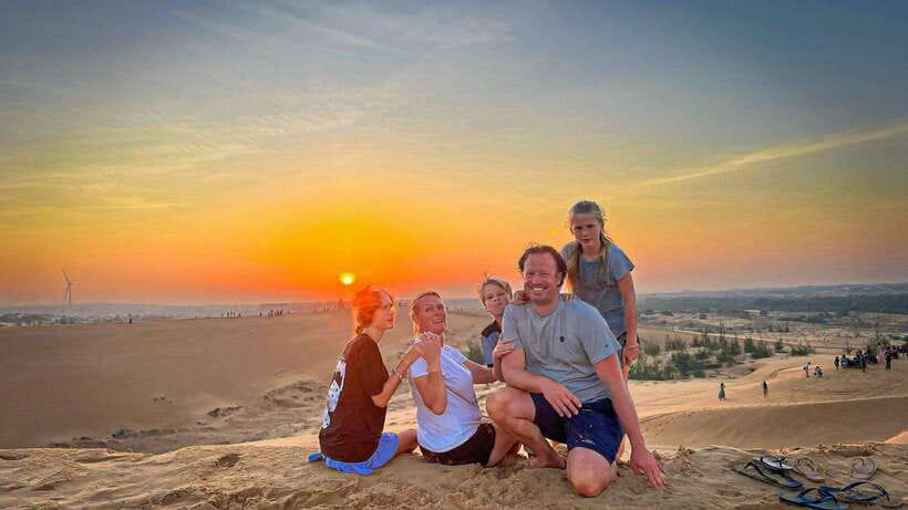 Mui Ne: Best Private Sand Dunes Jeep Tour at Sunrise/Sunset - Fairy Stream barefoot walk