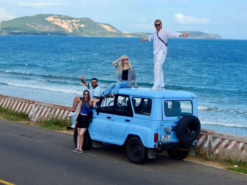 Mui Ne: Best Private Sand Dunes Jeep Tour at Sunrise/Sunset - Red Sand Dunes and the beach road