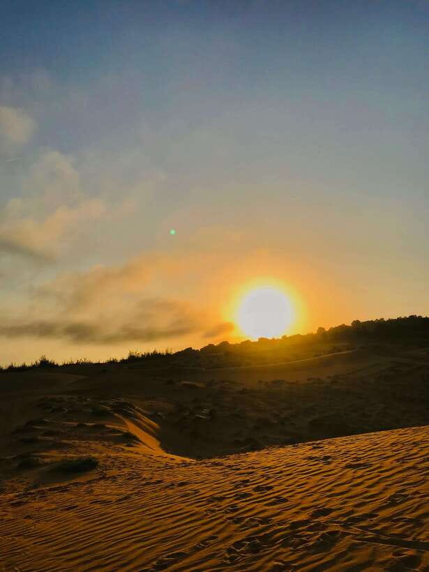 Mui Ne: Sunrise or Sunset Jeep Tour & Quad Bike With Driver - Why the White Sand Dunes are the main event