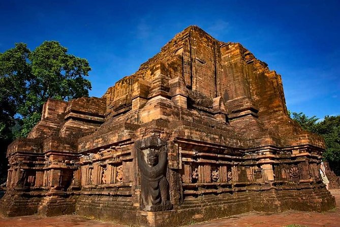 MY SON HOLYLAND - EARLY MORNING to Avoid Crowds or Afternoon Tour - The color of Cham brick at sunset