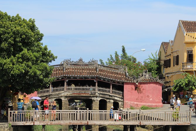 My Son Sanctuary And Hoi An Heritage Full-day Tour - Walking through Hoi An’s old streets