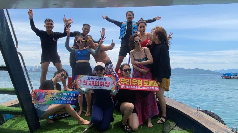 Nha Trang: Coral Reef Snorkeling and Floating Bar Party - Brunch with homemade bakes before the party