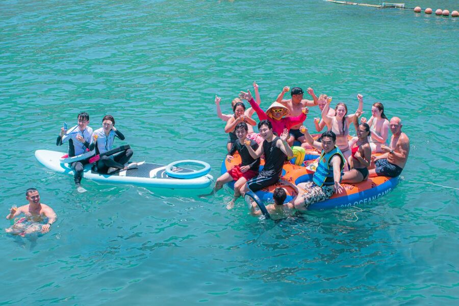 Nha Trang: Coral Reef Snorkeling and Floating Bar Party - The final afternoon: photos, free time, and resort activities