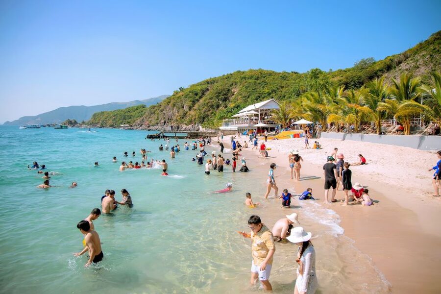 Nha Trang: Hon Mieu and Hon Tam Island Tour with Lunch - Bai Tranh Beach: two hours for swimming and paid activities
