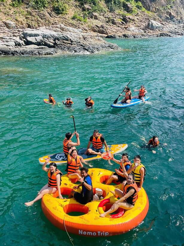 Nha Trang: Hopping Tour, Snorkeling, Boat Party, & BBQ Lunch - Two hours at Tranh Beach