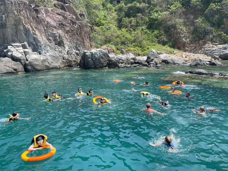 Nha Trang: Snorkeling Tour with BBQ Lunch at Coral Reef - Guides and equipment: what makes the day easier