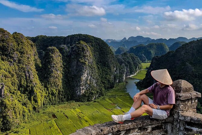 Ninh Binh 1 Day Tour(Tam Coc - Mua Cave - Bich Dong) - Vietnamese lunch and the value of what is included