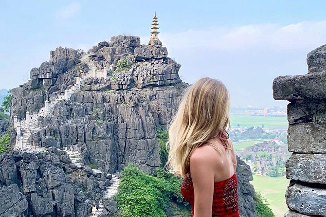 Ninh Binh 2 days,1 night from Hanoi: Hoa Lu - Mua Cave - Tam Coc - Cuc Phuong - The Mua Cave climb and the Ninh Binh view