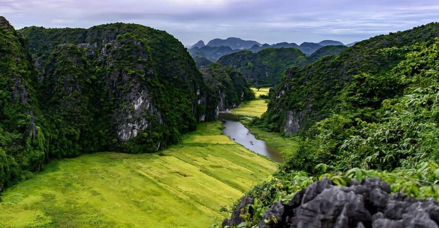 Ninh Binh Daily: Hoa Lu, Mua Cave, Tam Coc, Bike & Swimming - A Vietnamese lunch beside the pool