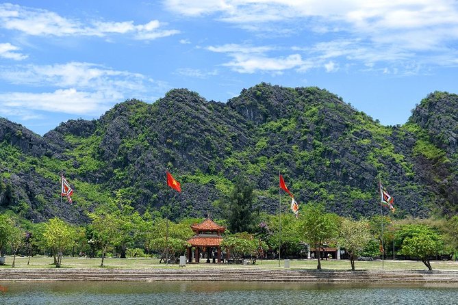 Ninh Binh Daily Tour: Hoa Lu- Am Tien Cave - Tam Coc- Bike - Bich Dong pagoda - Hoa Lu: Vietnam’s first capital