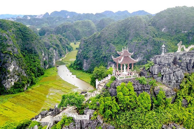 Ninh Binh Daily Tour: Hoa Lu -Mua Cave -Tam Coc- Bike-Swimming with Sunset Party - Who should book this active day out
