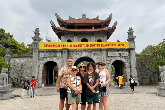 Ninh Binh Day Tour from Hanoi: Hoa Lu Trang An and Mua Caves - Practical ways to make the day better