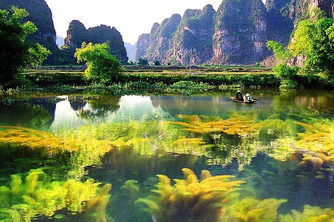Ninh Binh Day Trip - The bamboo boat through Tam Coc or Trang An