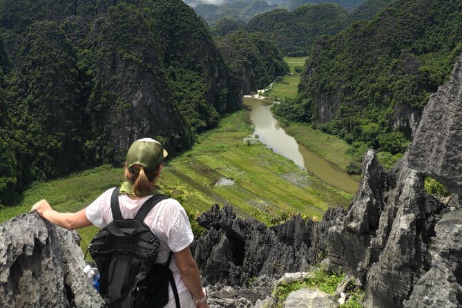 Ninh Binh Full-Day Small Group of 9 Guided Tour from Hanoi - Mua Cave and the climb to the viewpoint
