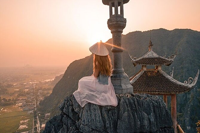Ninh Binh Full-Day to Hoa Lu Tam Coc & Mua Cave Via Boat & Bike - Cycling through the countryside