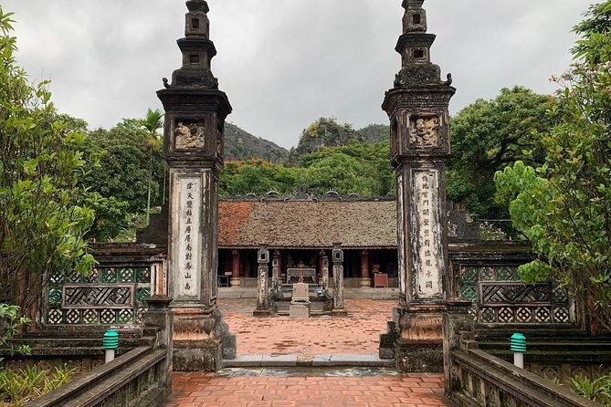 Ninh Binh Full Day Trip From Hanoi To Hoa Lu, Trang An, Mua Cave - Two hours on the Trang An river