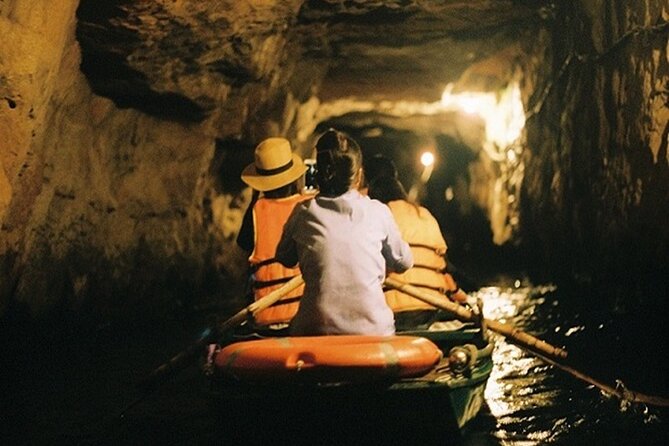 Ninh Binh Full-Day Trip to Trang An Mua Cave Hoa Lu Buffet Lunch - Trang An by bamboo boat