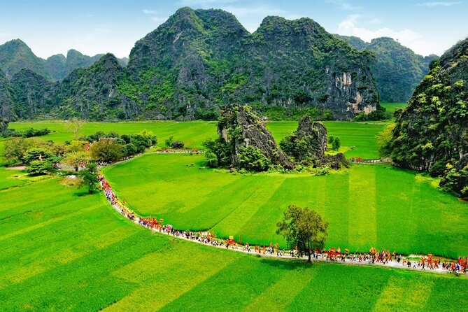 Ninh Binh Heritage trip in a day - The pace, group size, and guide support