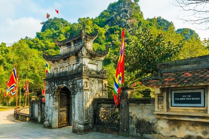 Ninh Binh Highlights Hoa Lu/Bai Dinh-Trang An/ Tam Coc- Mua Cave - Hoa Lu, Vietnam’s First Capital