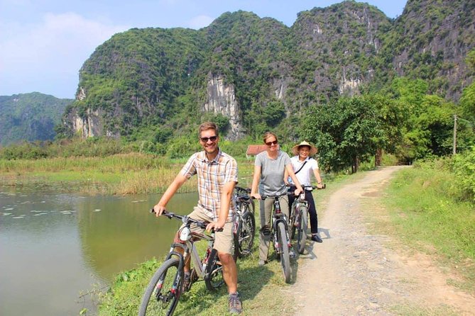 Ninh Binh Hoa Lu Tam Coc Mua Cave Boat & Bike Day trip from Hanoi: best selling - Lunch and the long middle of the day