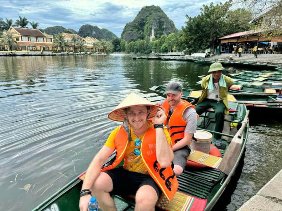 Ninh Binh Jeep Tour: Trang An Boat Ride, Bich Dong, Mua Cave - Bich Dong Pagoda and its three hillside levels