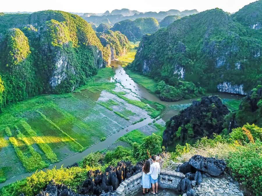 Ninh Binh Jeep Tour: Trang An Boat Ride, Bich Dong, Mua Cave - Timing, food, and practical comfort
