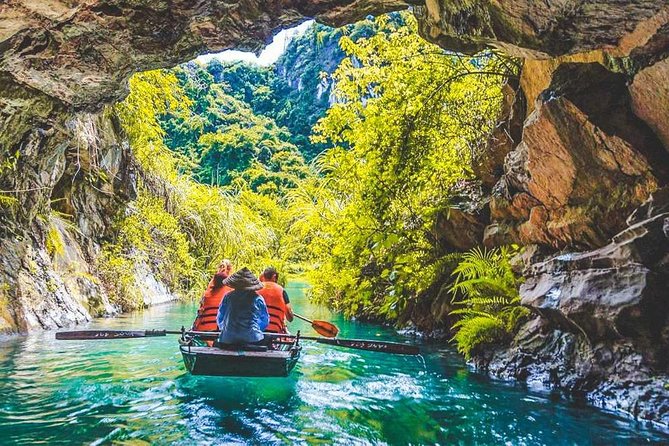 NINH BINH MEMORABLE DAY: Hoa Lu, Mua Cave, boat trip Tam Coc, Trang An optional - Mua Cave and the 500-step climb