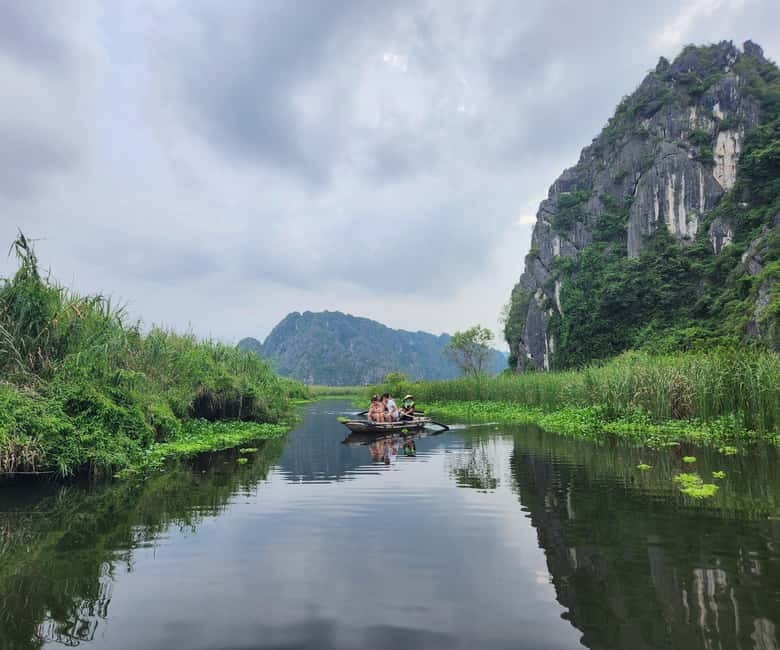 Ninh Binh Private Tour: Bai Dinh-Trang An/Tam Coc-Mua Cave - Hanoi to Ninh Binh: a long but useful road day
