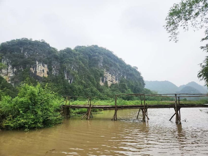 Ninh Binh Private Tour: Bai Dinh-Trang An/Tam Coc-Mua Cave - Mua Cave and the Ngoa Long mountain climb