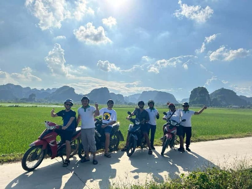 Ninh Binh: Trang An Boat Ride, Bich Dong & Mua Cave Sunset - The road between the sights