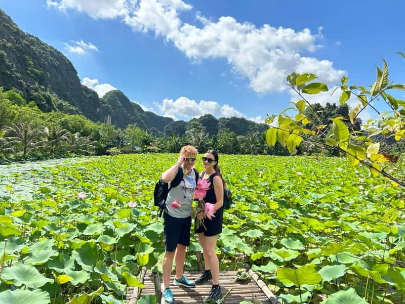 Ninh Binh: Trang An Boat Ride, Bich Dong & Mua Cave Sunset - Climbing Mua Cave at sunset