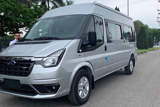 Noi Bai Airport transfer to Hotel or Vice versa - Door-to-door drop-off in the Old Quarter
