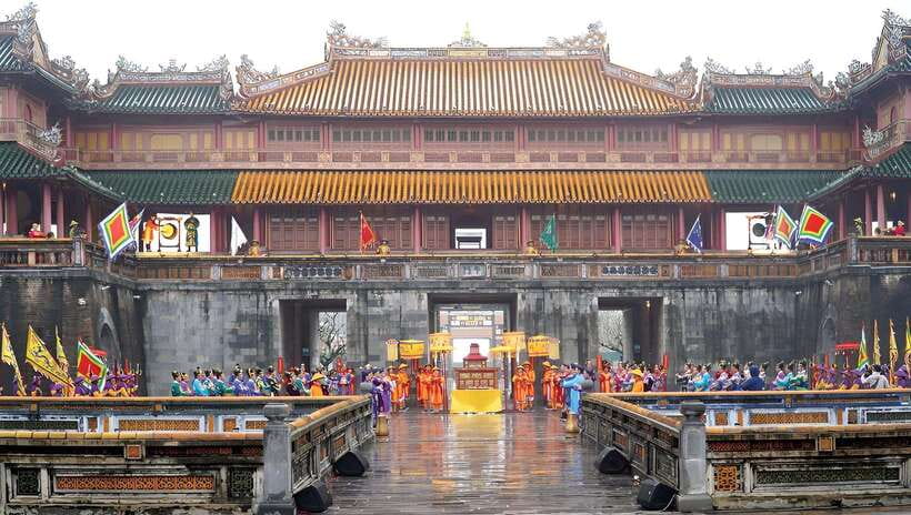 Official Hue: Dragon Boat, Imperial Citadel, & Market tour - Thien Mu Pagoda and the Perfume River’s quiet side