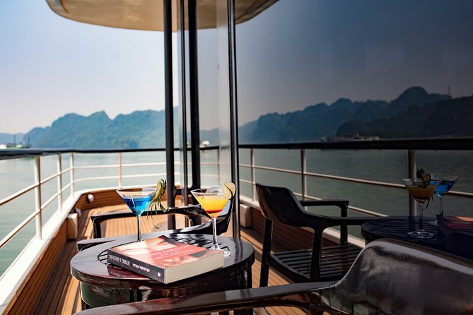 [OFFICIAL]Scarlet Pearl Cruises 5++stars &CATAMARAN ULTRA LUXURY - Kayaking into Sang Cave