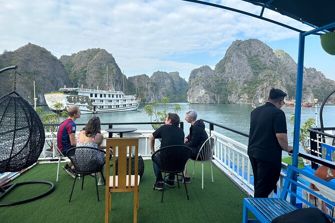 One Day Lan Ha Bay with Cat Ba Expedition Tour - A 7:00 a.m. start from Quiri Pub